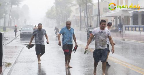  Irma smashes into Florida coast bringing tornadoes, tidal surges and 130mph winds