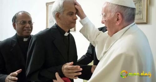 Father Tom Uzhunnalil with Pope Francis at the Vatican