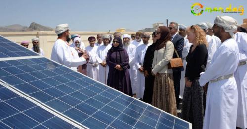 Oman&rsquo;s first solar schools