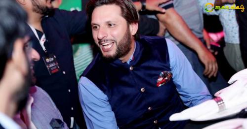 Superstar Shahid Afridi bats for India-Pakistan cricket ties