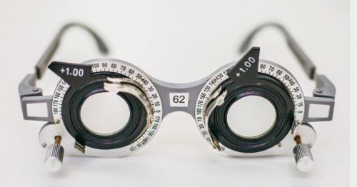 ‘No govt jobs for opticians from 2018, improve Omanisation in pvt sector’