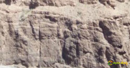 Man died after falling off mountain in Oman