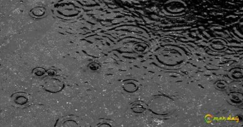 Light rain falls in different parts of Sultanate