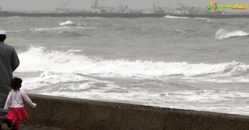 Warning of rough seas in Oman from tonight