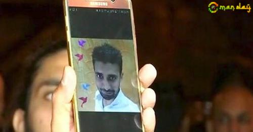 The machine&rsquo;s magnetic field got activated pulling both the man and the cylinder with great force.