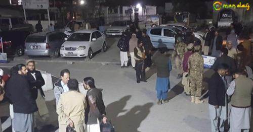 Suicide bombing in Pakistan kills 11 soldiers