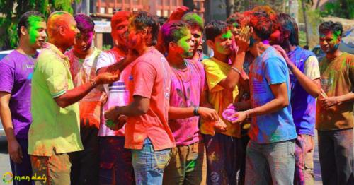 What are the dangerous side effects of Holi colours? Let Shahnaz Husain tell you