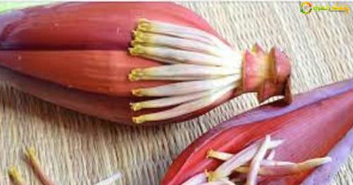 9 Reasons To Eat Banana Flowers That No One Talks About