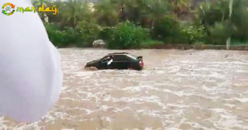 Video: Car swept away as wadis overflow in Oman