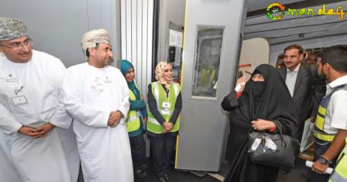 Emotions rule as Muscat welcomes its new airport terminal, bids adieu to the old one