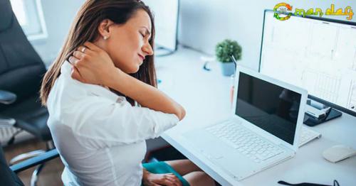 Neck And Shoulder Pain? Try These 5 Exercises At Your Desk