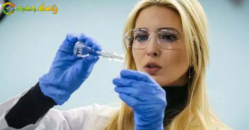 
Ivanka Trump "Pretends" To Be A Scientist. Twitter Turns Her Pic Into A Meme