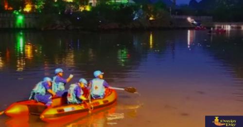 17 people have died in a dragon boat accident in China