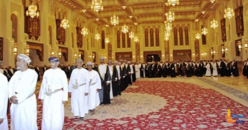 Citizens of Oman meet His Majesty to offer condolences