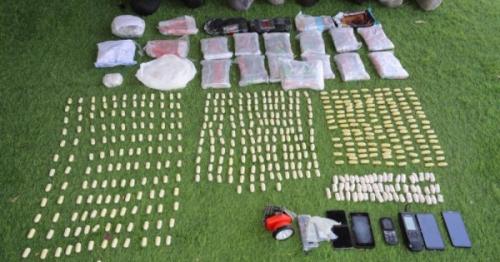 Expats arrested for drug smuggling