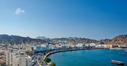 Oman to add 5% to expat visa fee to support job fund