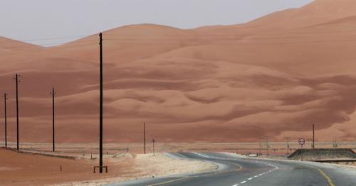 Oman-Saudi desert highway