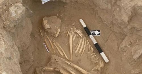 Oman ancient graves discovery