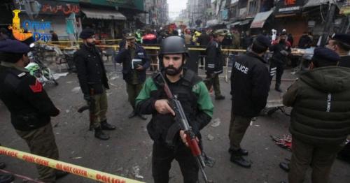 Pakistan grenade attack