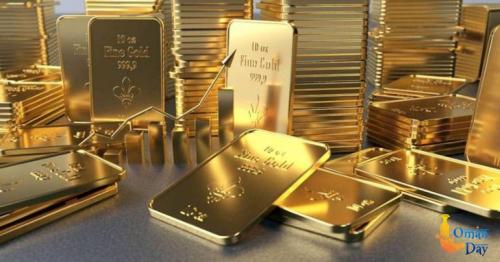 Gold prices fall