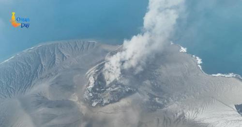 Indonesia airports reopen