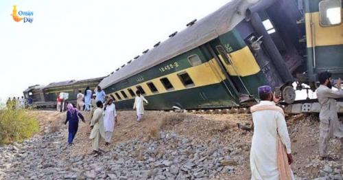 Pakistan train crash