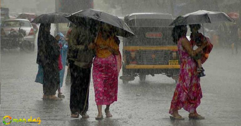 Cyclone Ockhi: Mumbai schools shut, 14 killed and many missing