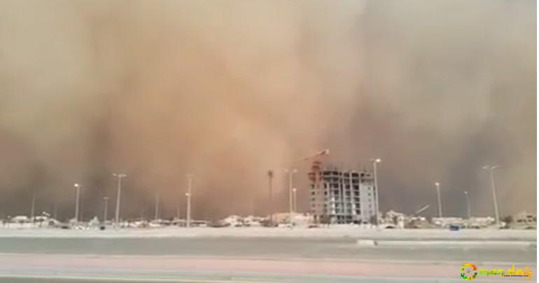 Video: Sandstorm hits Saudi Arabia, traffic comes to a halt