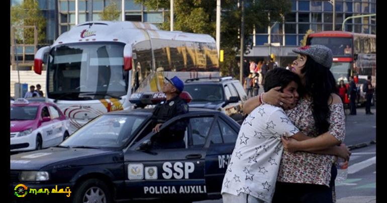 Mexico helicopter crash kills 13 on ground in wake of earthquake