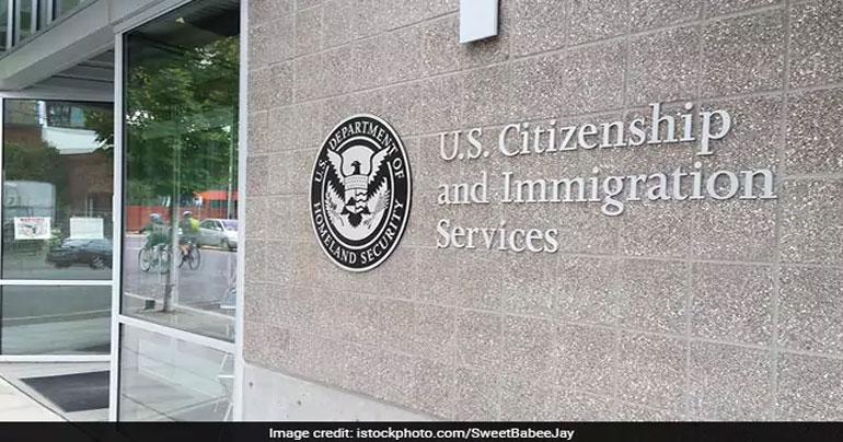 130 US lawmakers back work permits for H-1B spouses