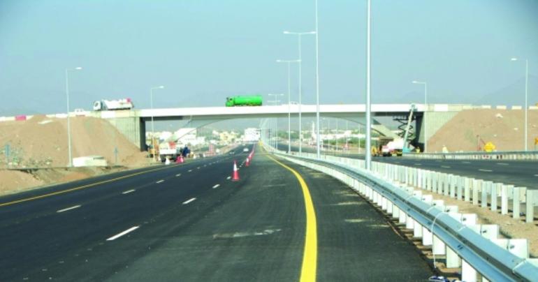 dual carriageway road,Dhank, al Dhahirah