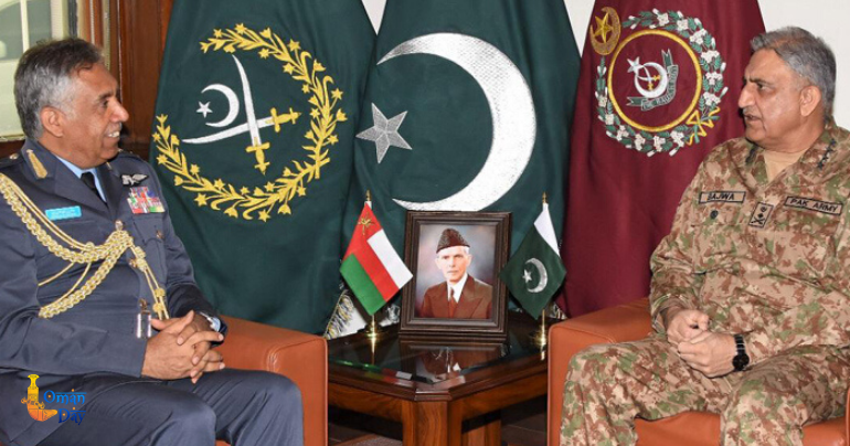 Oman armed forces commander meets Naval chief
