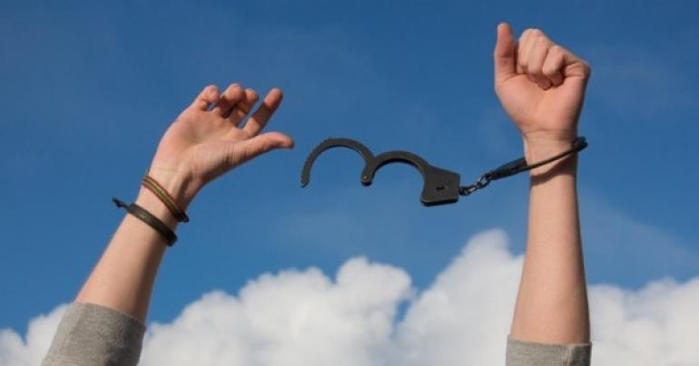 28 detainees released as part of Fak Kurba initiative