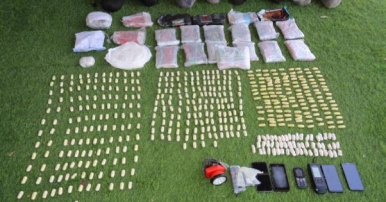 Expats arrested for drug smuggling