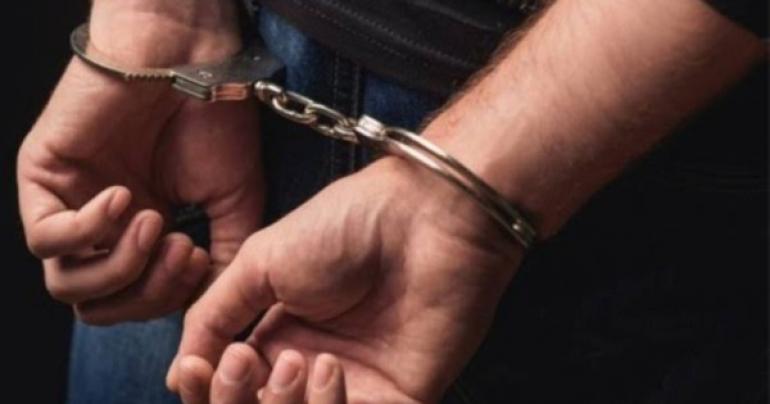 Expats arrested for smuggling drugs into Oman