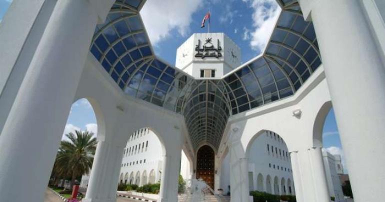 Muscat Municipality issues clarification on parking sites