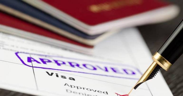 Oman resumes issuing new work visas; tourist visas still suspended