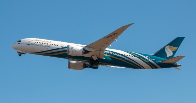 Oman Air resumes flights