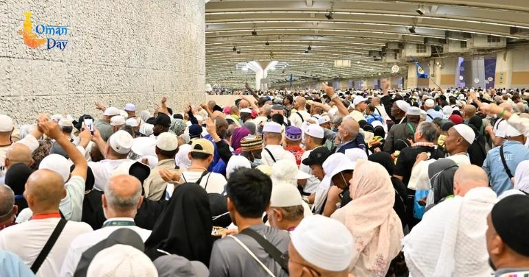 pilgrims in Mina