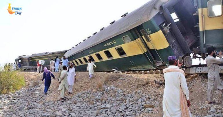 Pakistan train crash